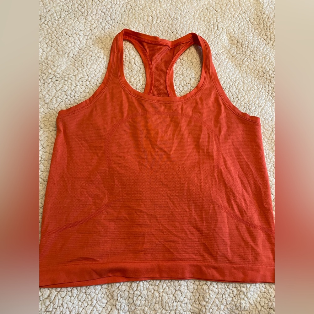 Women's Lululemon workout Top